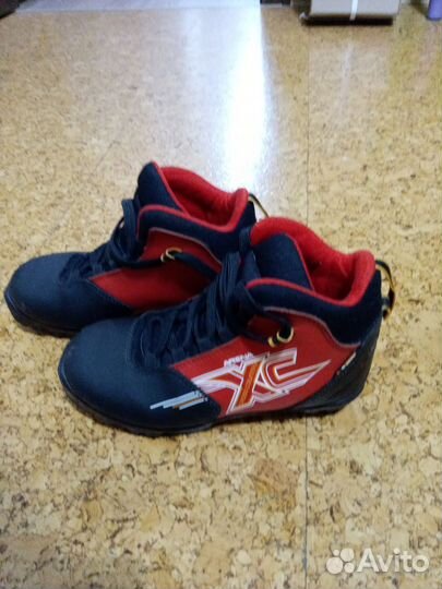 Лыжные ботинки 35 размер