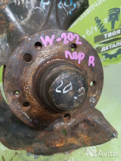 Ступица цапфа кулак передняя правая Mercedes-Benz