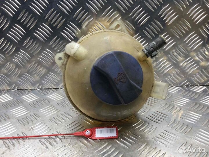 Бачок расширительный Audi A3 AEH AEH