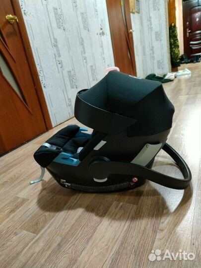 Детское автокресло 0+