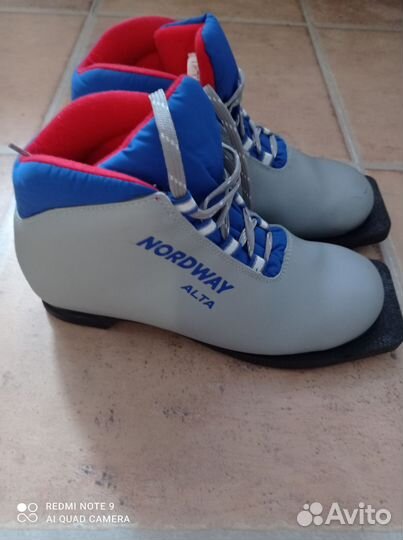 Лыжные ботинки классические Nordway размер 32, 36