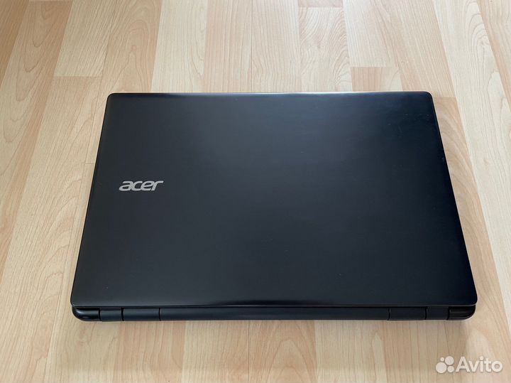Ноутбук Acer i3/6gb/ssd120gb
