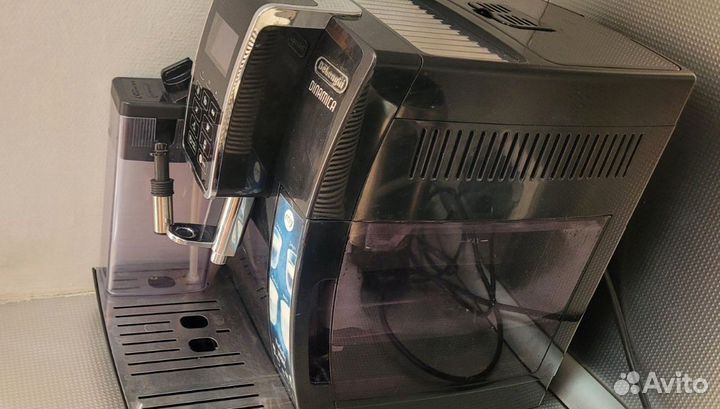 Кофемашина delonghi dinamica