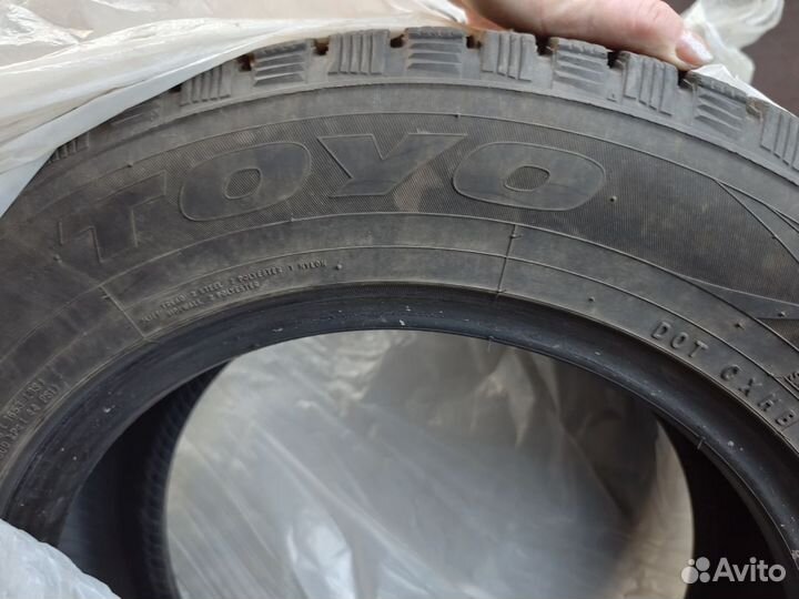 Toyo Observe G3-Ice 215/65 R16 98T