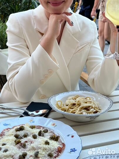 Белый жакет