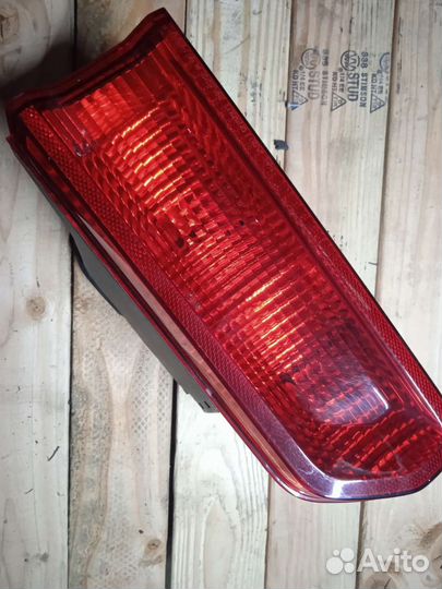 Фонарь левый dodge challenger LC