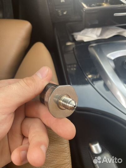 Датчик давления топлива BMW 7537319-05