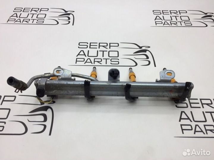 Топливная рампа с форсунками Suzuki Sx4/S-Cross