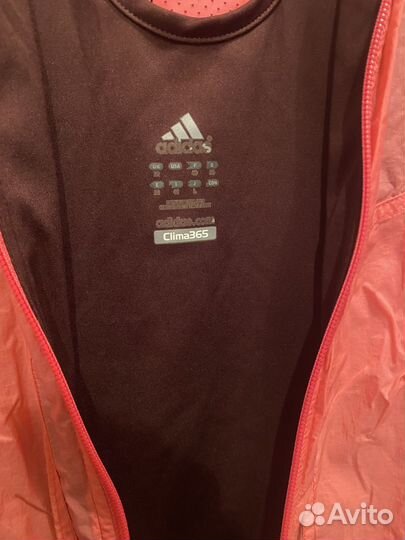 Жилетка женская спортивная