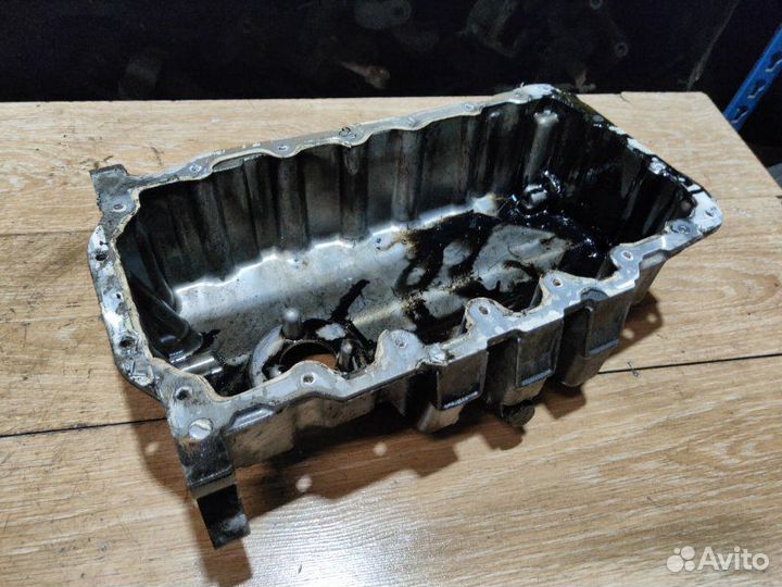 Масляный поддон Volkswagen 2.0