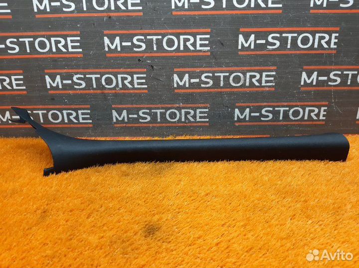 Обшивка стойки передняя правая Bmw X5 E70 N52B30A