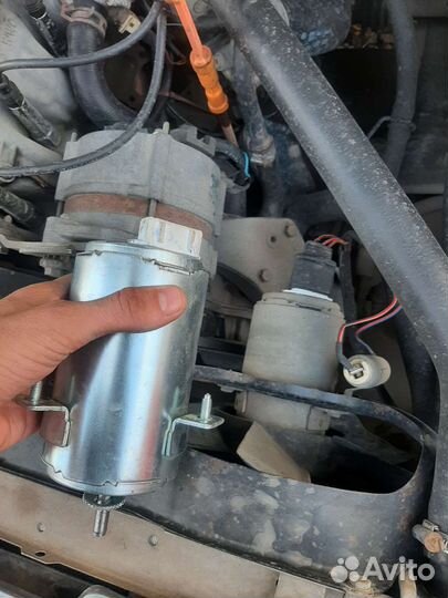 Моторчик вентилятора охлаждения радиатора Audi 80