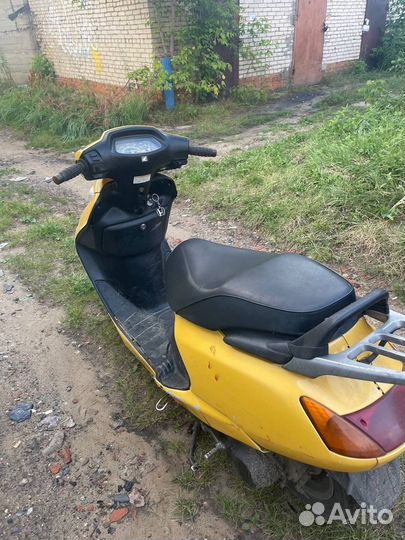 Скутер Honda 100