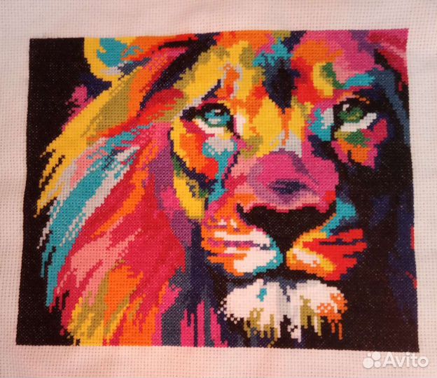 Вышивка крестом картина Радужный лев