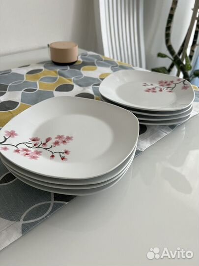Набор тарелок