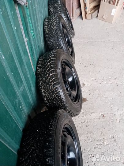 Nokian Tyres Hakkapeliitta 9 185/65 R15 92T