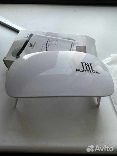 Лампа для ногтей новая