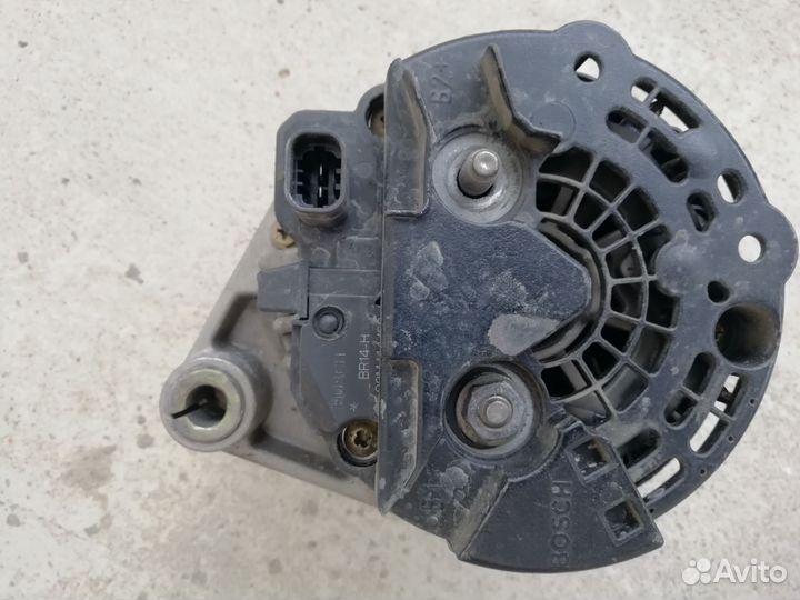 Генератор на Opel