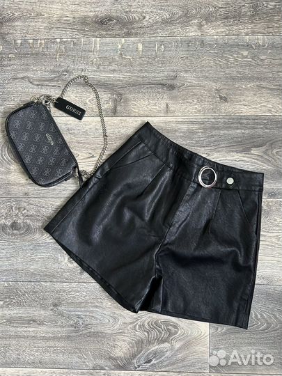 Кожаные шорты размер 42-44