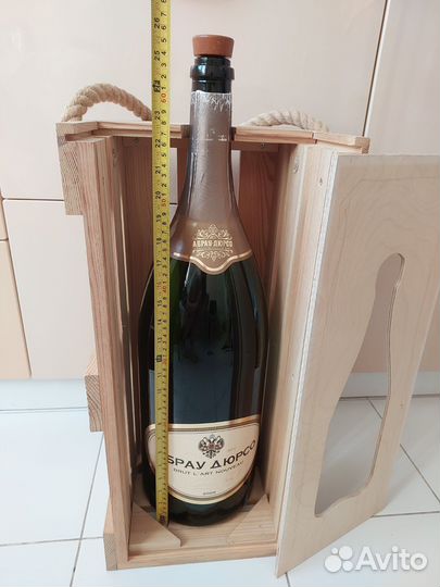 Бутылка из под шампанского 9л в ящике