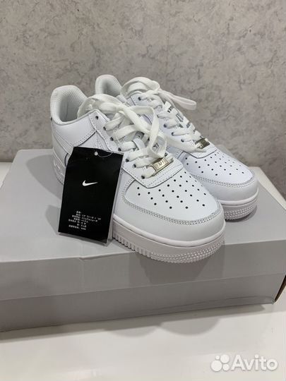 Кроссовки nike air force 1 белые
