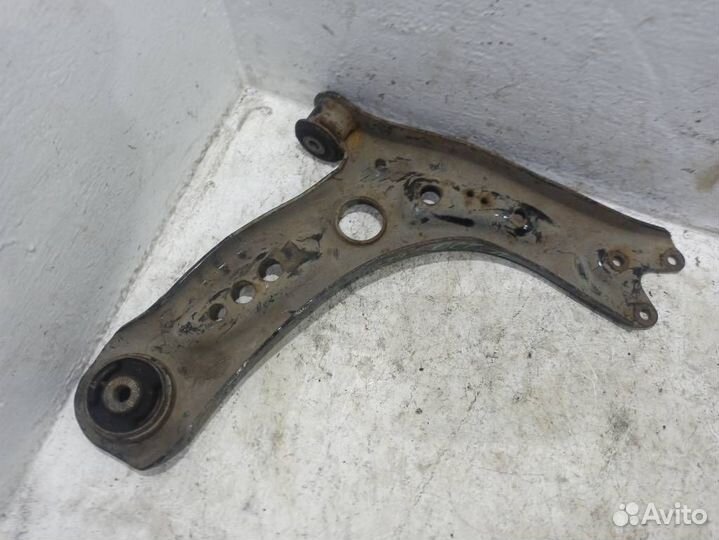 Рычаг передний левый Skoda Octavia 3 5E