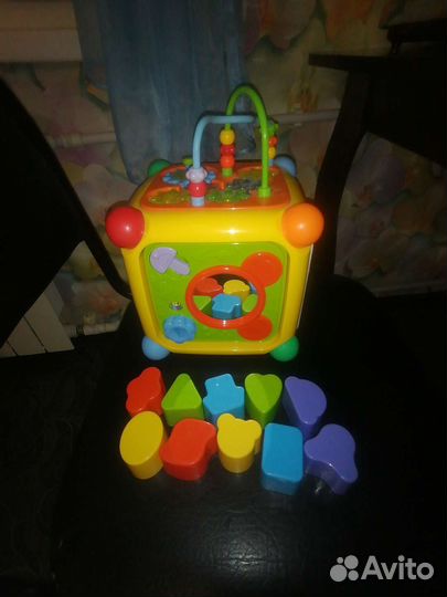 Развивающийся кубик жирафик