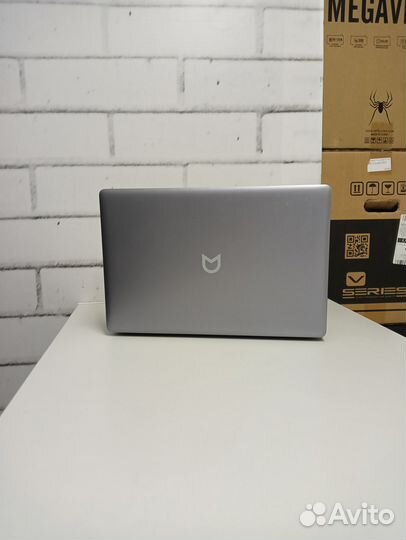 Компактный ноутбук Irbis