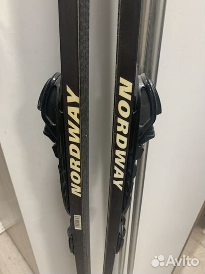 Беговые лыжи