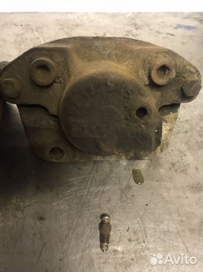 Суппорт передний Renault Logan Sandero Largus