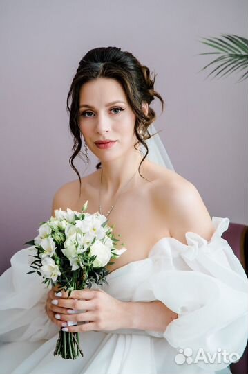 Укладка прически макияж визажист Комендантский