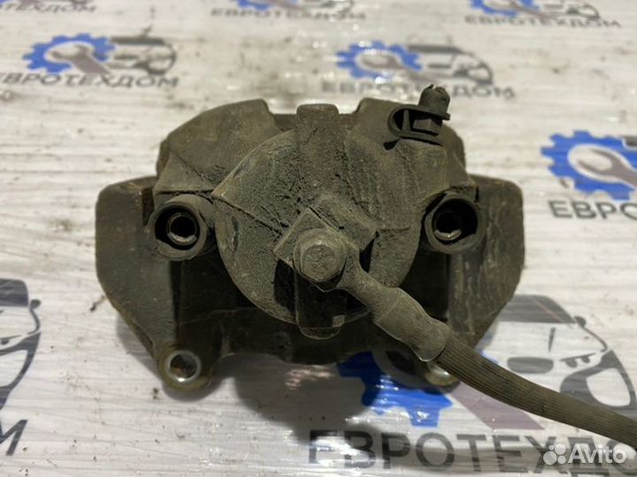 Суппорт передний правый Opel Astra Gtc H L08