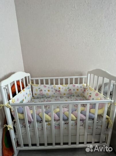 Детская кроватка