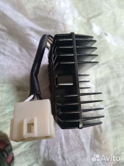 Реле регулятор 18 ампер для двигателя Lifan