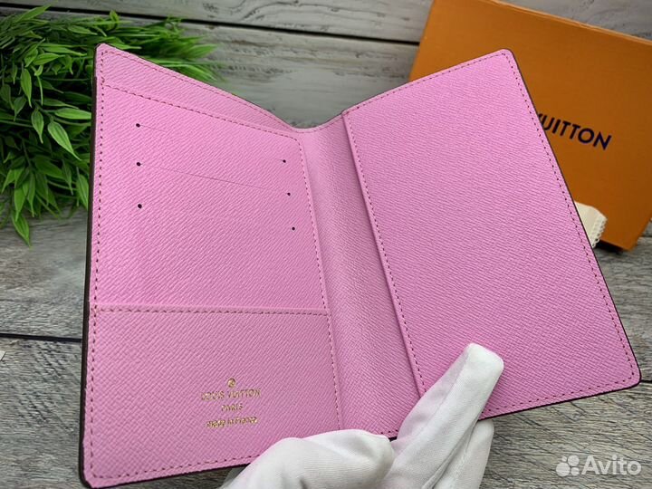 Обложка для паспорта louis vuitton