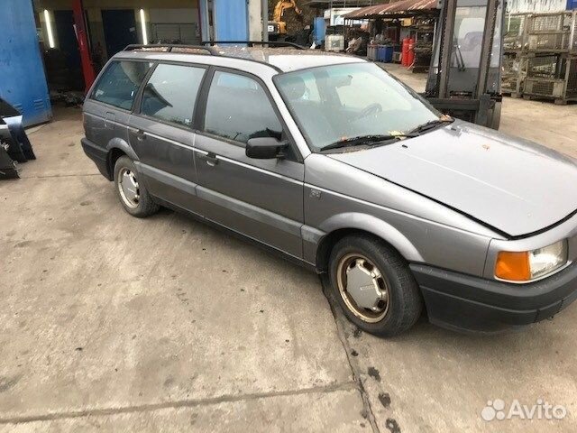 Разбор на запчасти Volkswagen Passat 3