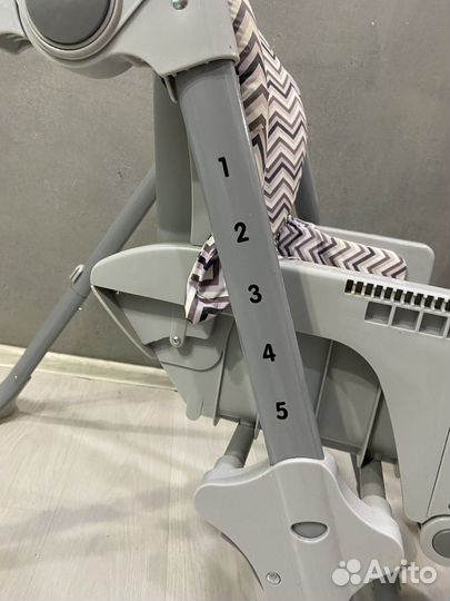 Стульчик для кормления capella s-215