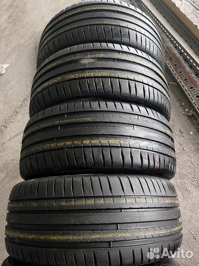 Michelin Pilot Sport 4 255/45 R18