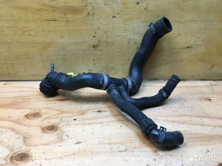 Патрубок volkswagen jetta