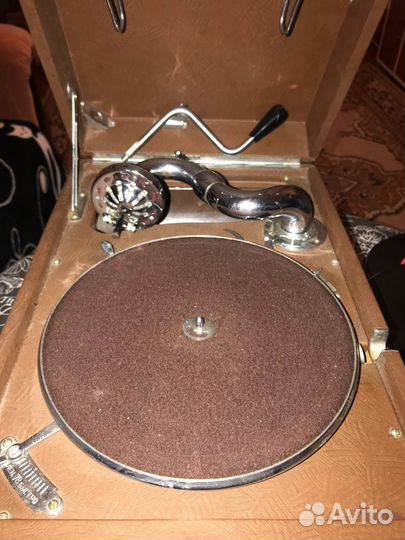 Патефон Молотов