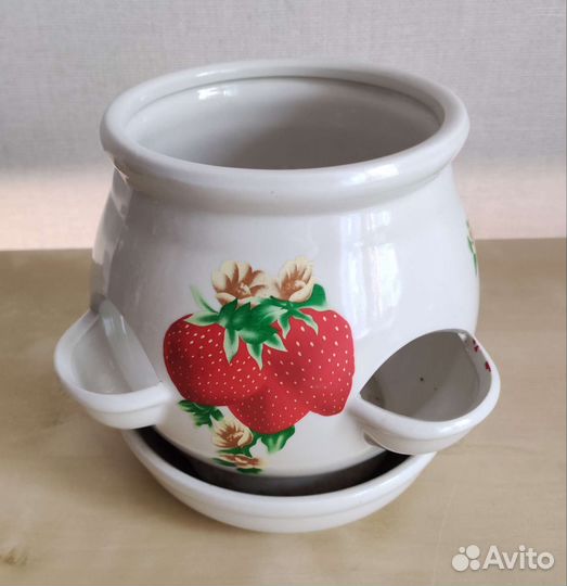 Горшок керамический для клубники белый