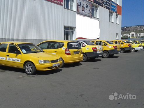 Водитель Курьер Такси аренда автомобиля