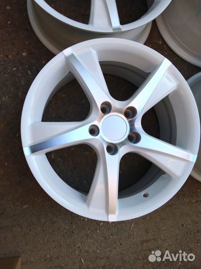 Новые литые диски R17 на Хонду