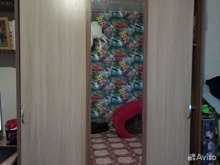 Шкаф