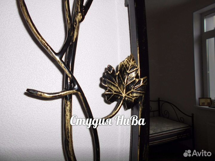 Кованое зеркало №3 