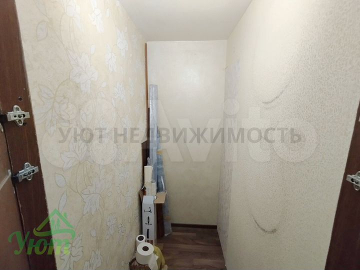 Доля в 3-к. квартире, 53,5 м², 2/9 эт.