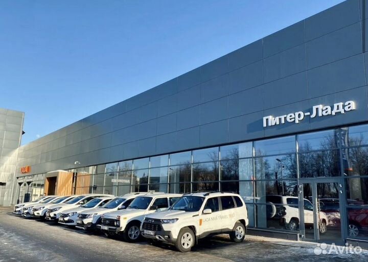 Охранник в автоцентр