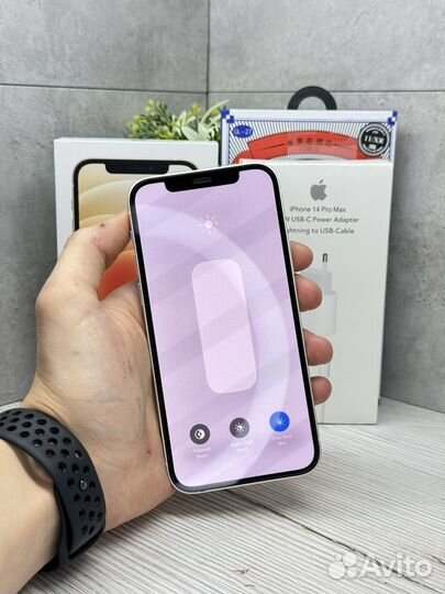iPhone 12, 64 ГБ