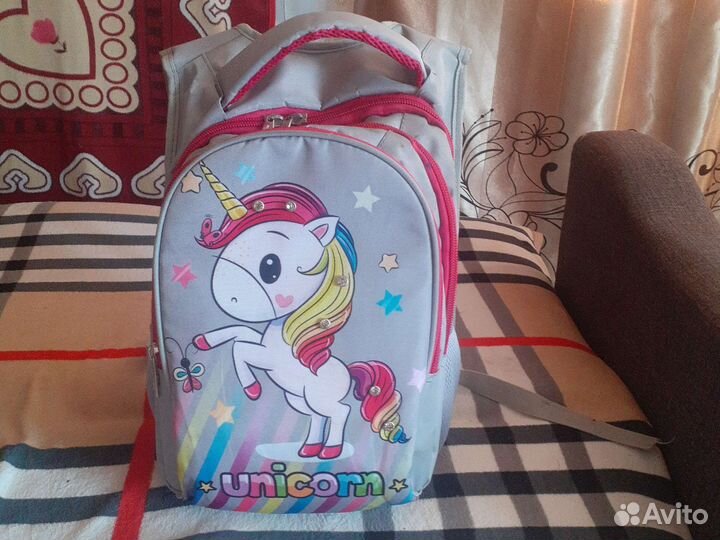 Школьный рюкзак с ортопедической спинкой