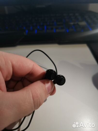 Наушники JBL T100